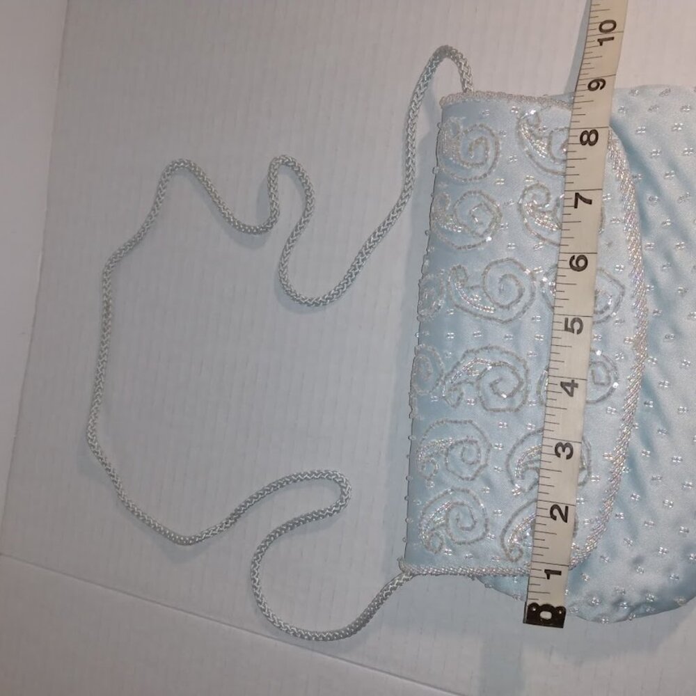 Vintage light blue beaded purse with corded strap. - Picture 2 of 4